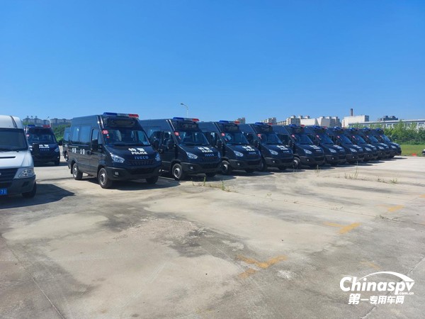 南京依維柯歐勝警用車