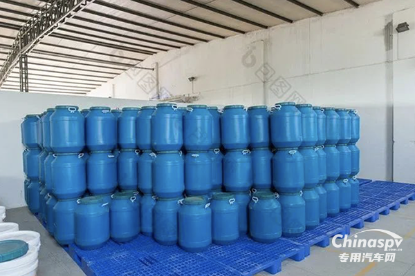 中集強冠合金鋼液罐車