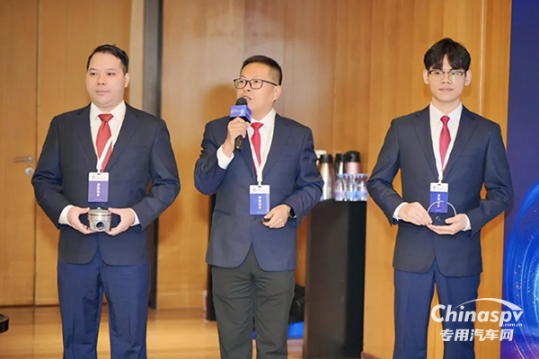 刷新最好成績(jī)！玉柴青年研發(fā)團(tuán)隊(duì)捧回2項(xiàng)國(guó)賽大獎(jiǎng)