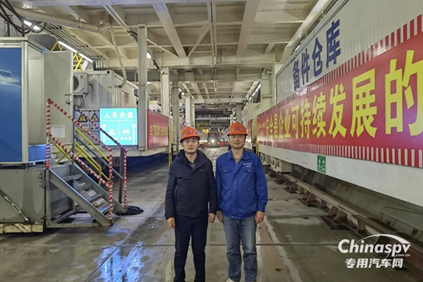 勞模工匠“跨界”合作擦出火花， 交大神舟定制“掃路神器”助企解難題