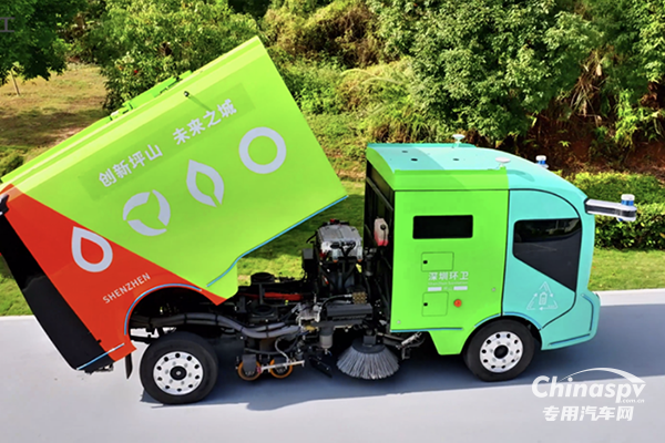 震撼上映！宇通自動駕駛環(huán)衛(wèi)駛?cè)雺粝霝硡^(qū)