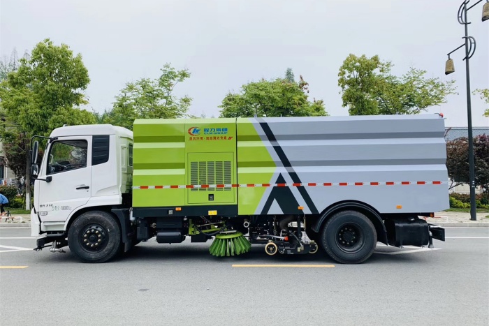 第396批次公告洗掃車(chē)統(tǒng)計(jì)分析：公示企業(yè)達(dá)32家純電動(dòng)洗掃車(chē)，新能源洗掃車(chē)占比80% 數(shù)量最多