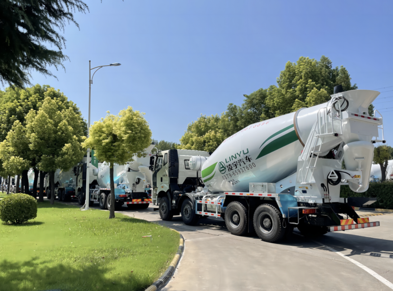 趁熱打鐵，霸氣出征!凌宇汽車秋天的第一次發(fā)車安排了！