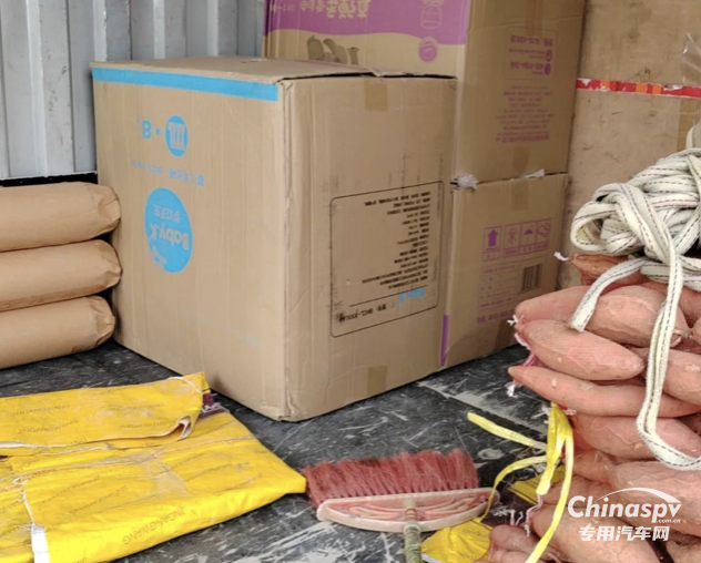 省錢又省心，長安跨越王X3CNG給予她持續(xù)拼搏的底氣!