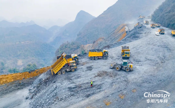 打卡廣州！徐工礦卡亮相第十屆廣州砂石展