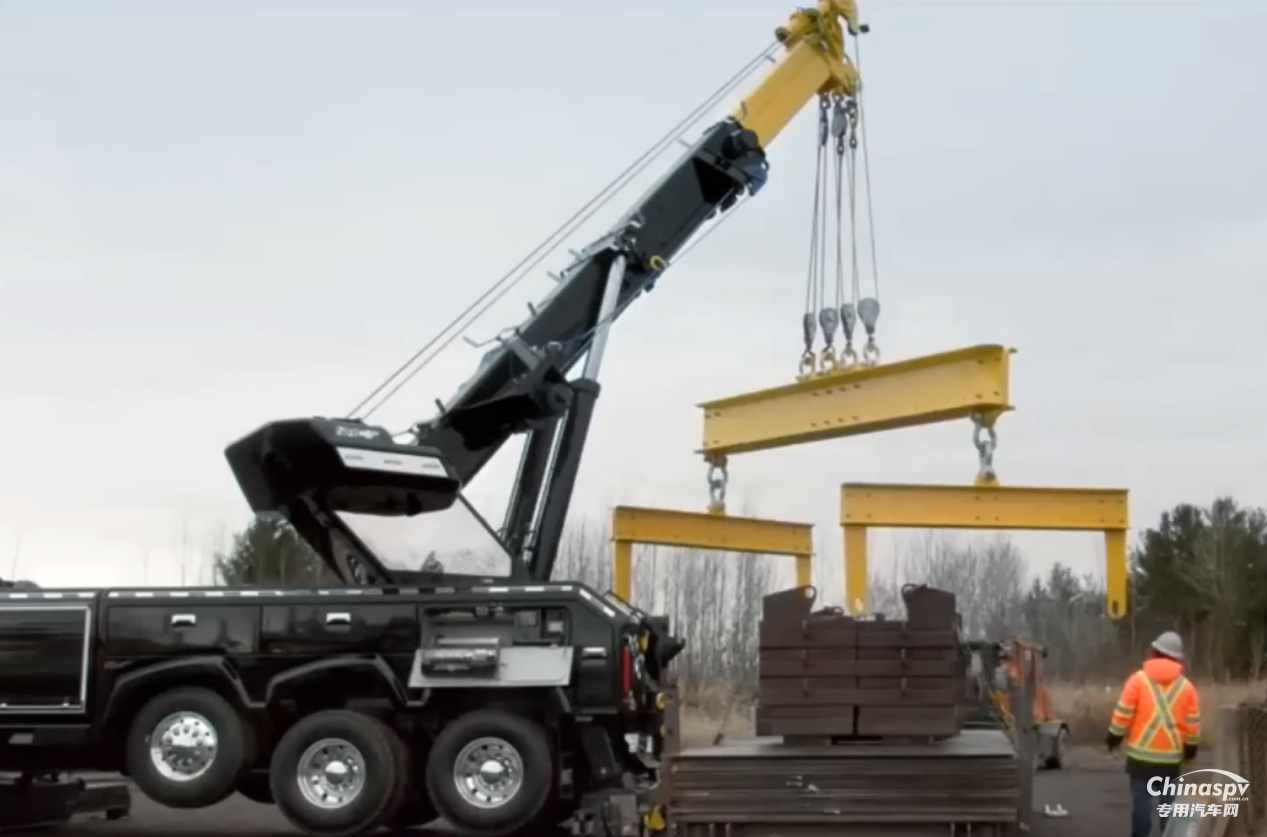 力量與靈活的完美碰撞,加拿大大型清障車市場(chǎng)新標(biāo)桿