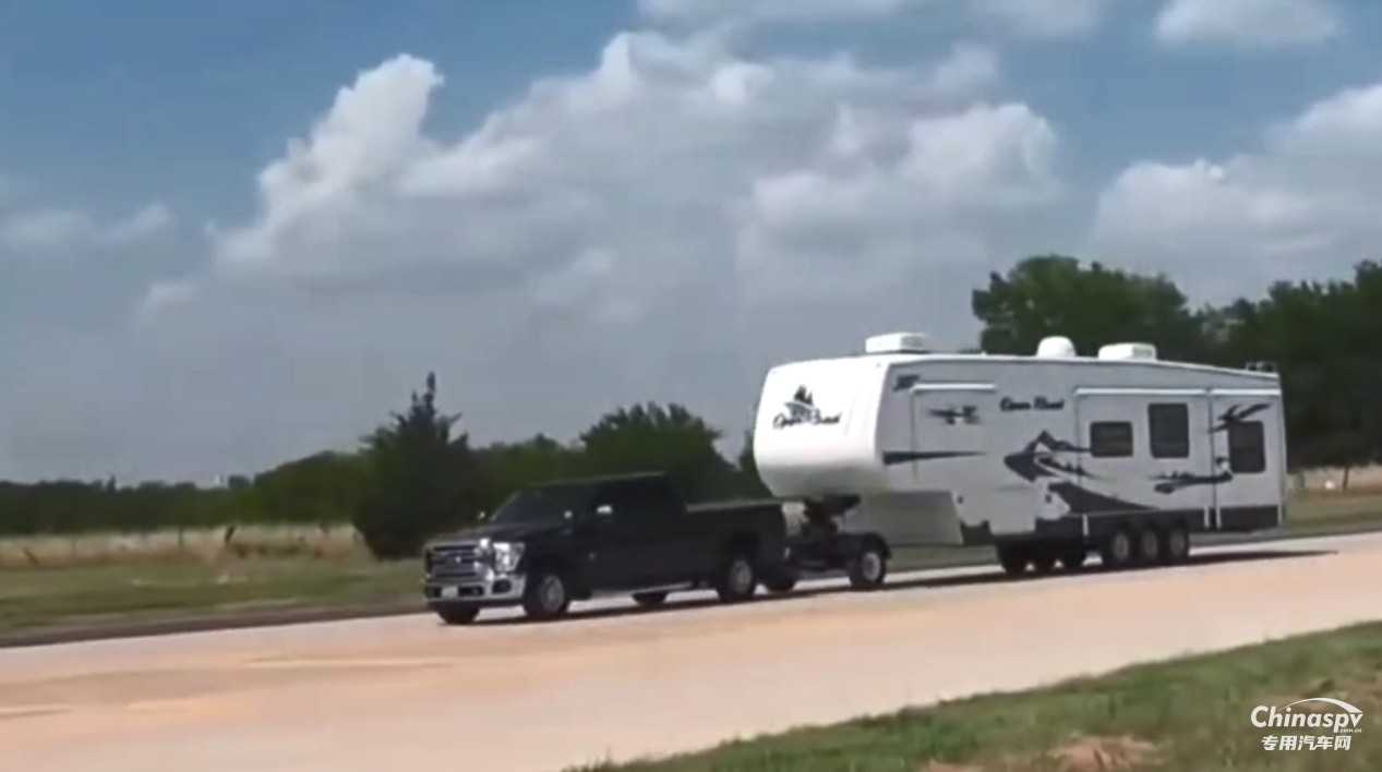 智能橋梁：皮卡SUV也能大展身手