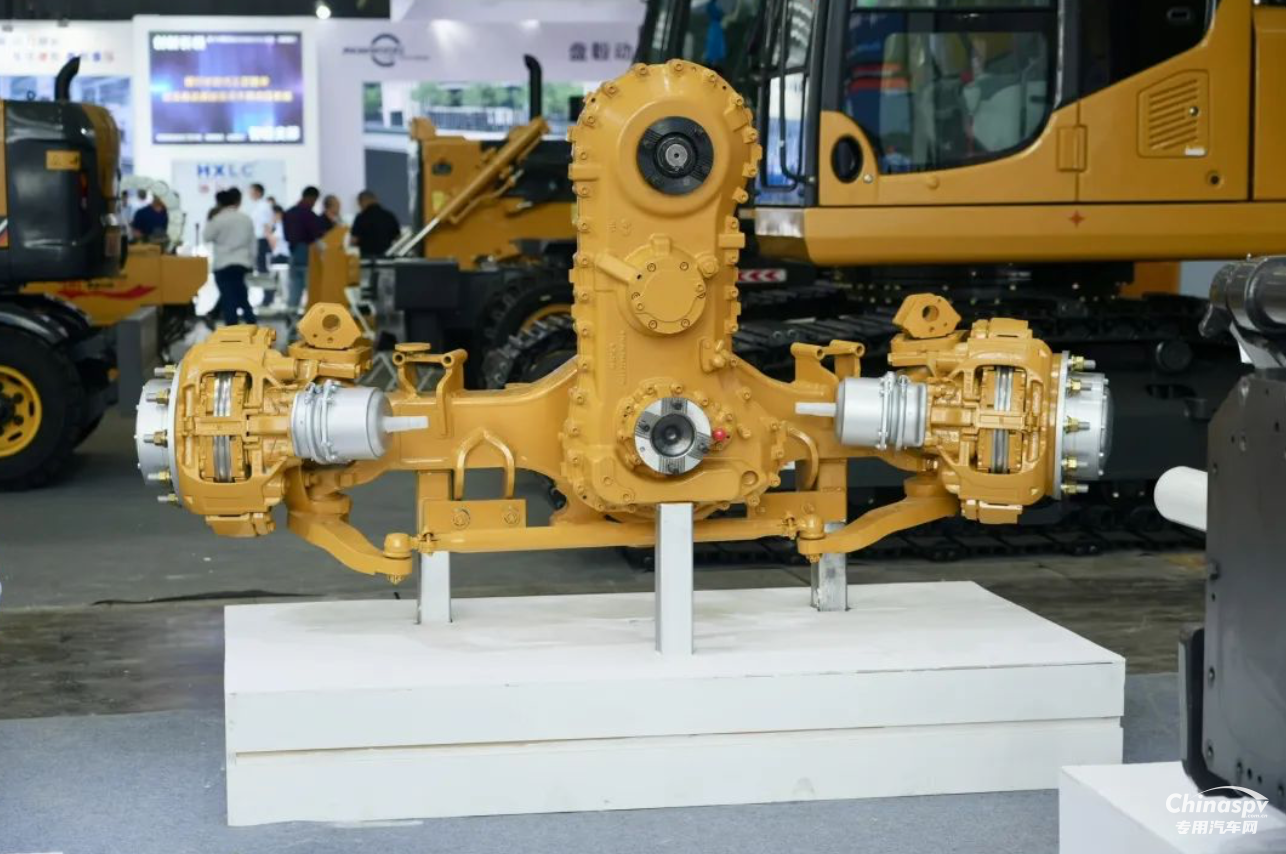 這陣容絕了！漢德車橋亮相第四屆國際工程機械展！