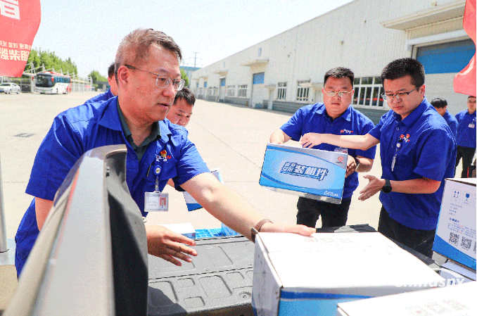 濰柴服務(wù)夏收保障突擊隊(duì)為豐收助力