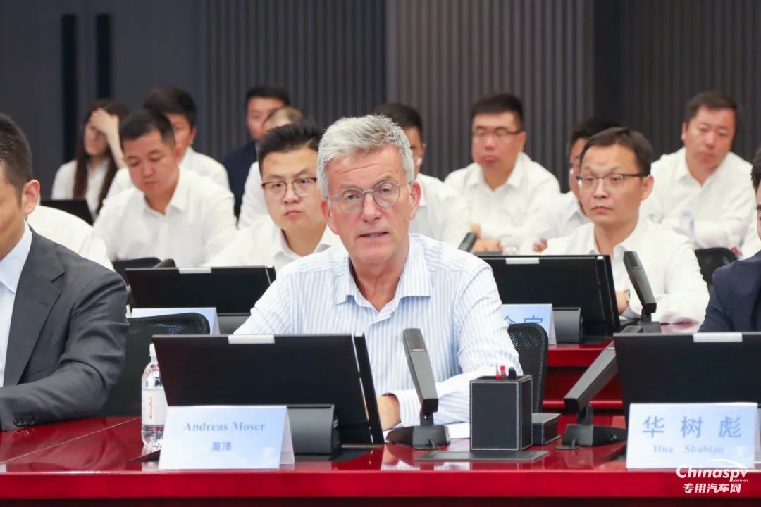 山東重工集團(tuán)與采埃孚舉辦技術(shù)交流日