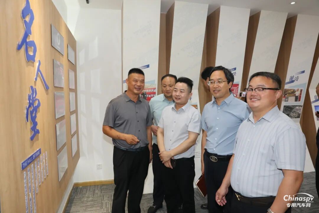 河南物流“天團(tuán)”到訪解放動(dòng)力，共譜合作新篇章！