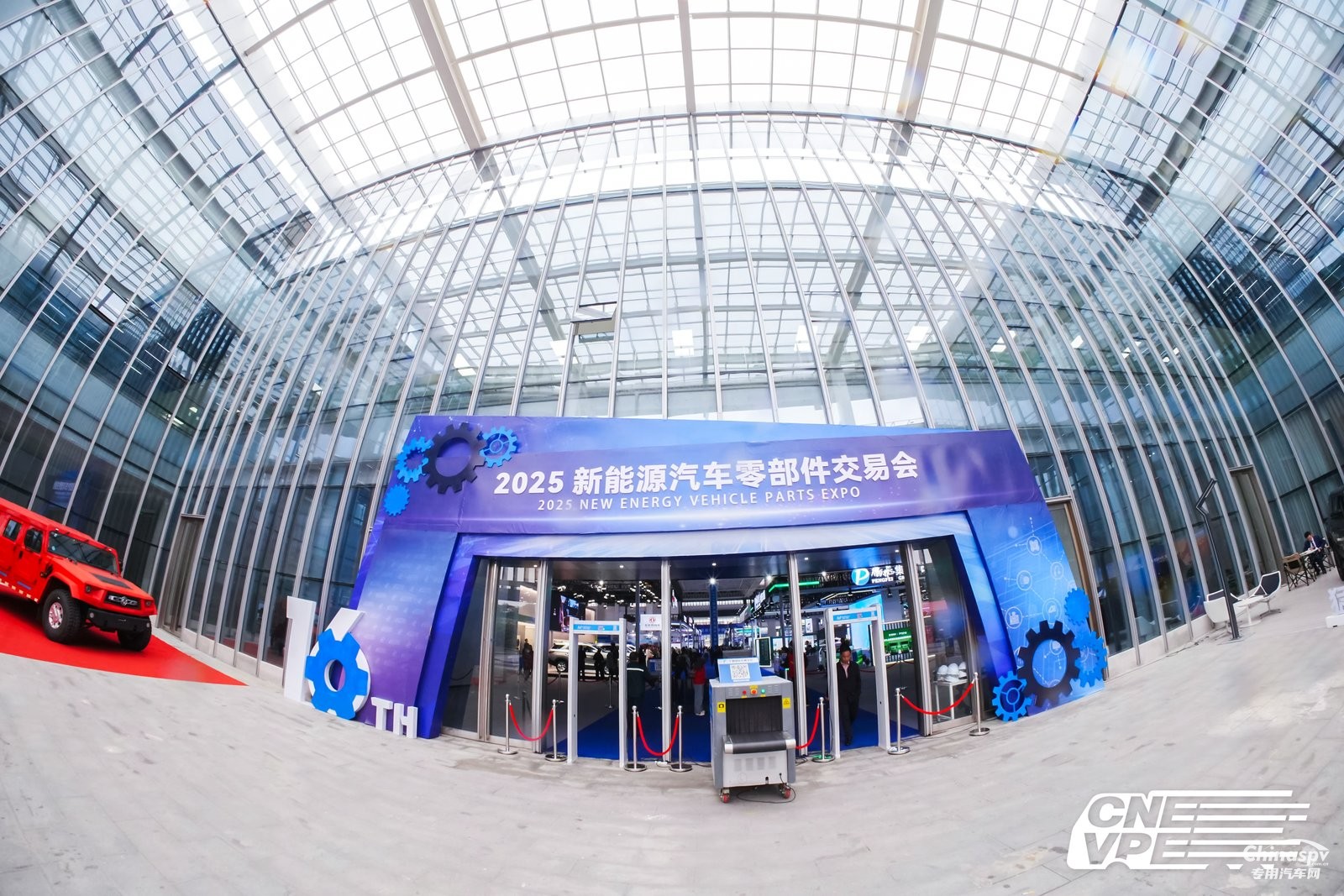 共繪產(chǎn)業(yè)新藍(lán)圖!東風(fēng)商用車再度亮相十堰新能源汽車零部件交易會(huì)