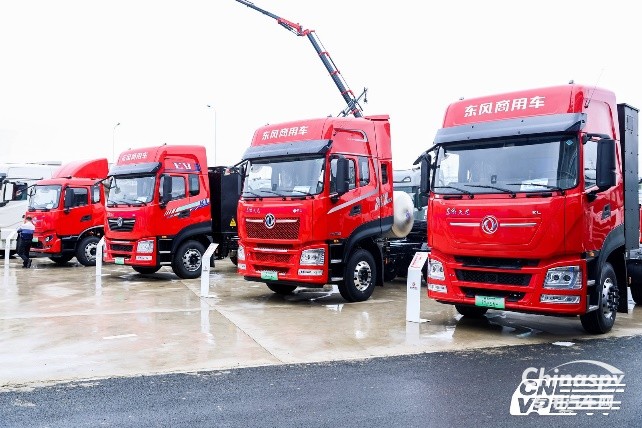 共繪產(chǎn)業(yè)新藍(lán)圖!東風(fēng)商用車再度亮相十堰新能源汽車零部件交易會(huì)