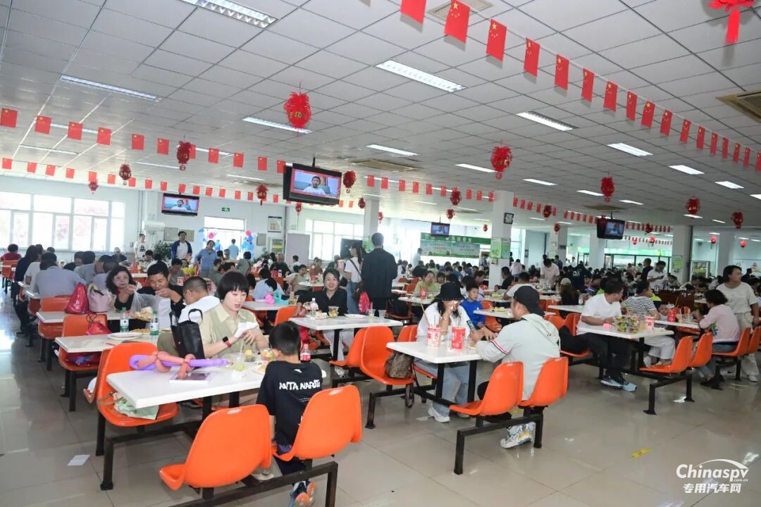 聚愛(ài)，向上！ 解放動(dòng)力大柴工廠(chǎng)第四屆員工家庭日活動(dòng)暖心綻放