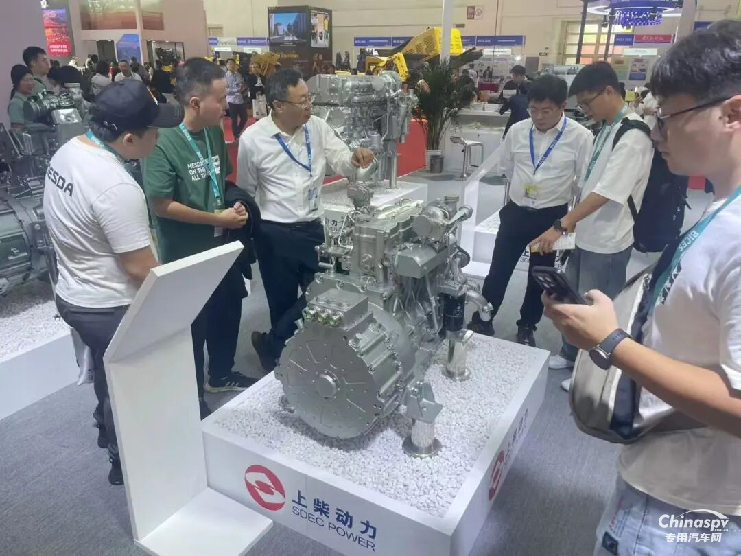 卓越動力創(chuàng)造更大價值，上柴動力為工程機械行業(yè)帶來更酷動力