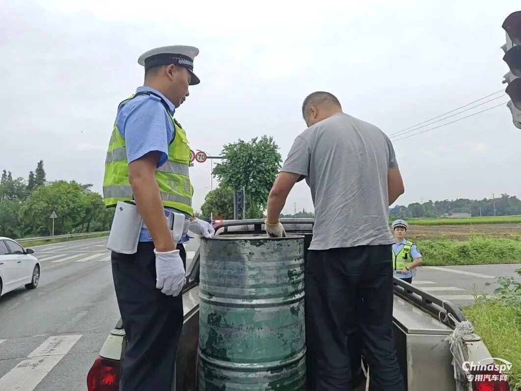 四川彭州通報(bào)3起危化品運(yùn)輸代表性違法案件