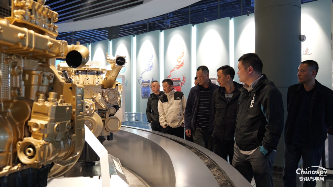 智造新引擎，護(hù)航危化路！岳陽(yáng)云溪區(qū)道協(xié)探訪龍擎，共話合作新篇章