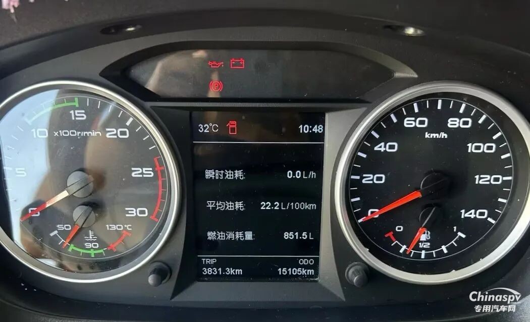 百公里油耗22L!玉柴大馬力重機(jī)成為陳師傅賺錢的“好拍檔”