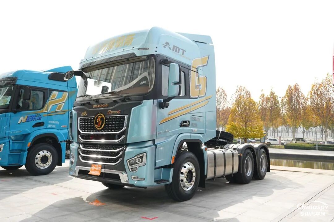 全域深耕 全景突破！西安康明斯閃耀陜汽重卡2026商務年會！