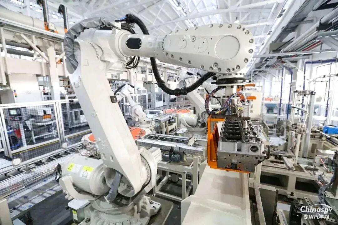 玉柴榮獲2025中國工業(yè)碳達(dá)峰“領(lǐng)跑者”企業(yè)