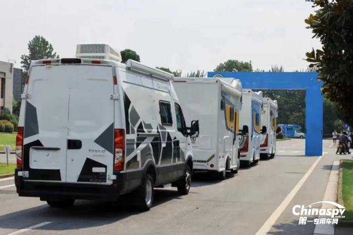 遇見意大利 戴德房車之旅即將出發(fā) 進口依維柯底盤房車穿越亞歐大陸