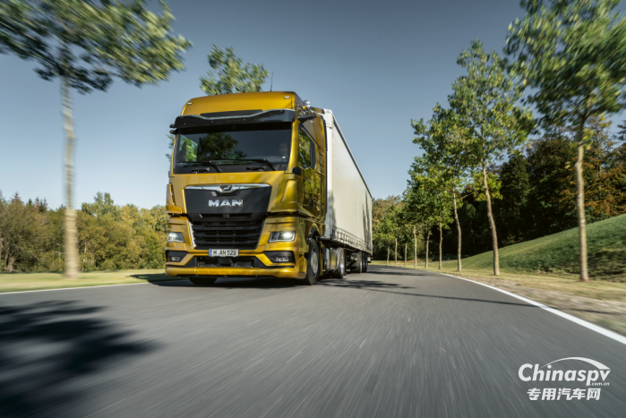 全球領(lǐng)先！曼恩全新一代TGX榮獲“值得用戶信賴?yán)滏溸\(yùn)輸車”獎