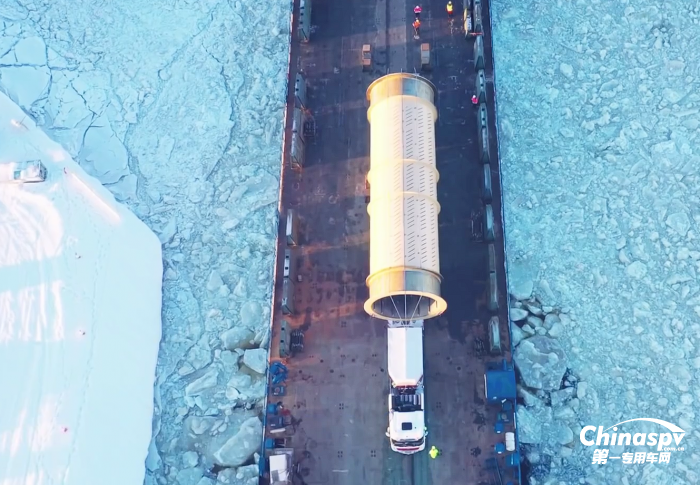 面對(duì)常年冰雪覆蓋 芬蘭的大件運(yùn)輸車(chē)如何做到應(yīng)對(duì)自如的？
