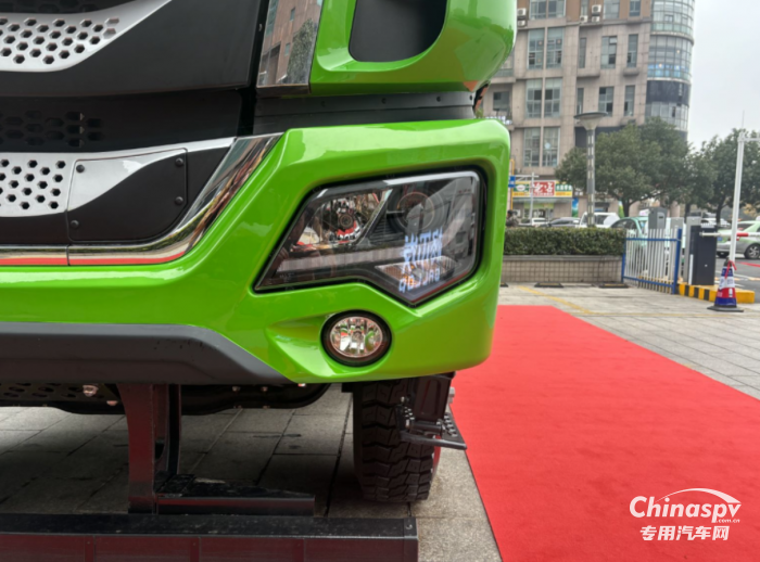 江淮格爾發(fā)8×4自卸車