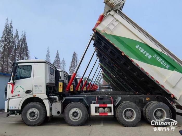 為渣土運(yùn)輸而生！徐工漢風(fēng)XG1H環(huán)保渣土車批量交付安徽蕪湖