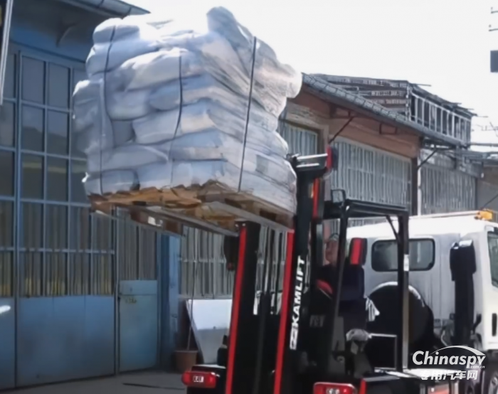 看看日本專用車企業(yè)如何解決叉車運(yùn)輸?shù)碾y題